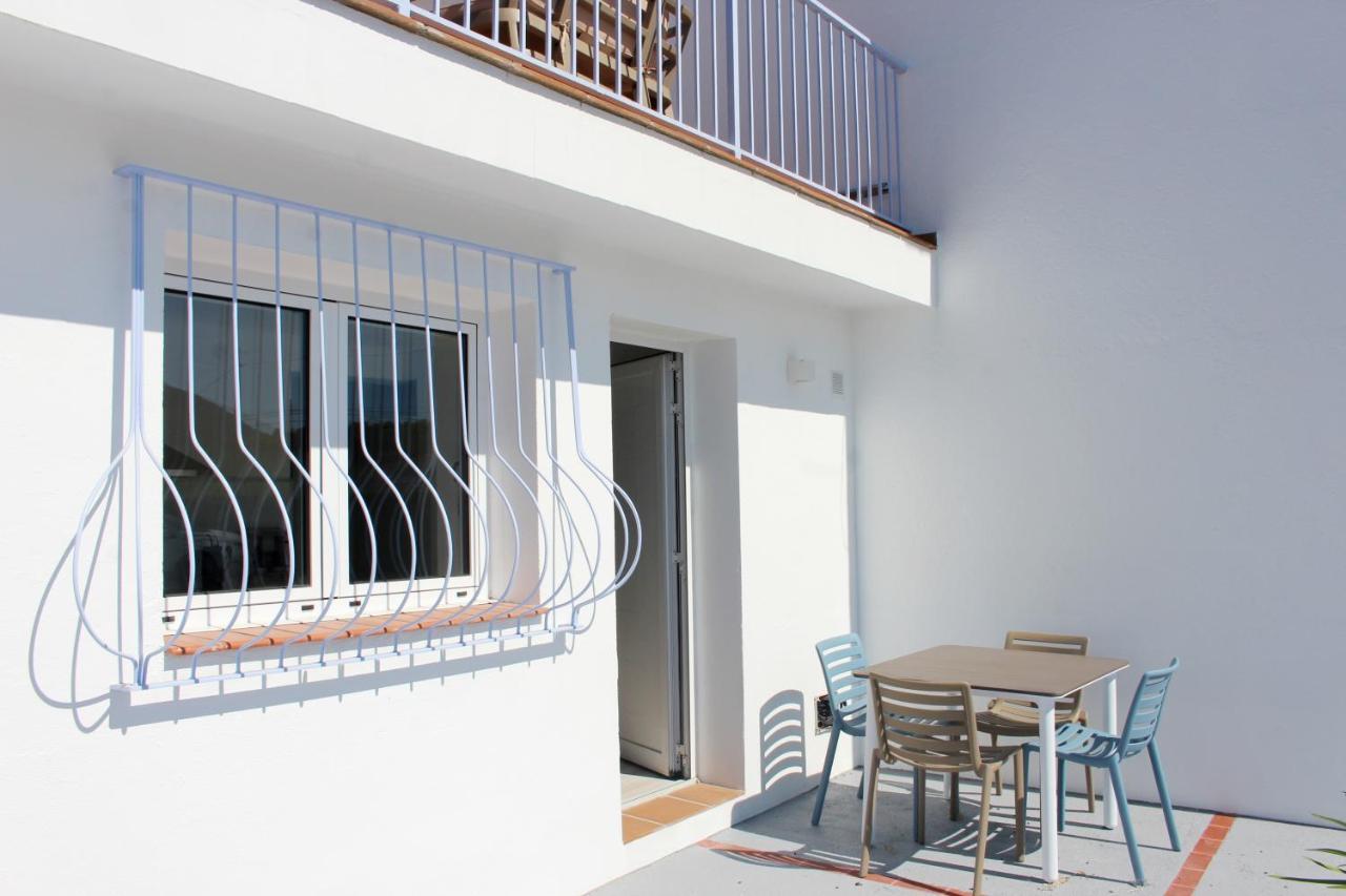 Villa La Costa - 3 Apartamentos Turisticos Roses Exterior photo