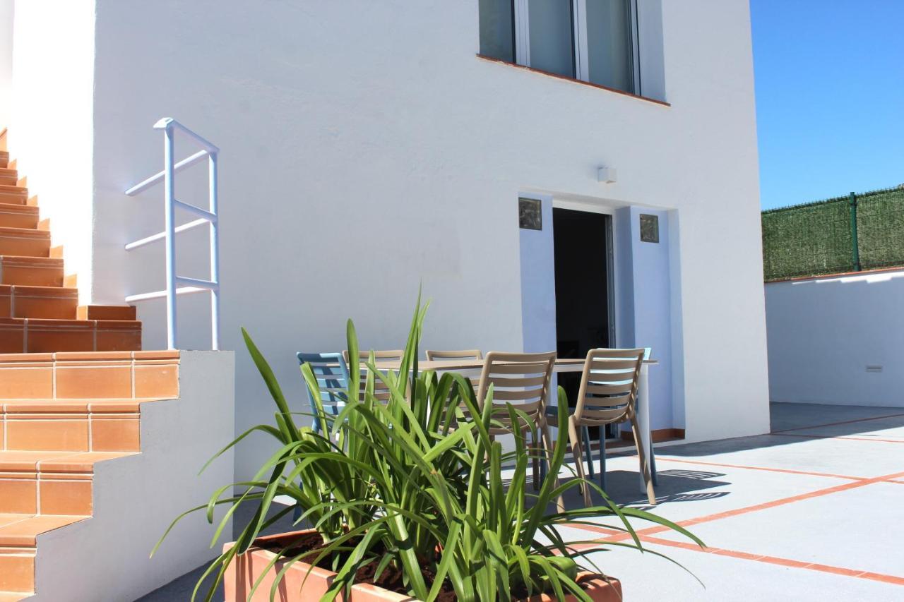 Villa La Costa - 3 Apartamentos Turisticos Roses Exterior photo